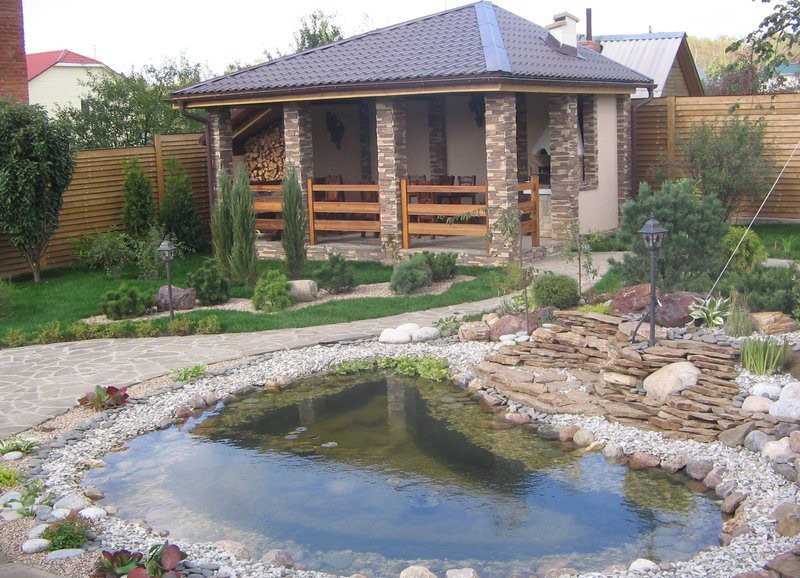 Баня из оцилиндрованного бревна